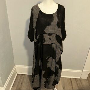 RUNDHOLZ Chic Black and Gray Women's Maxi Dress